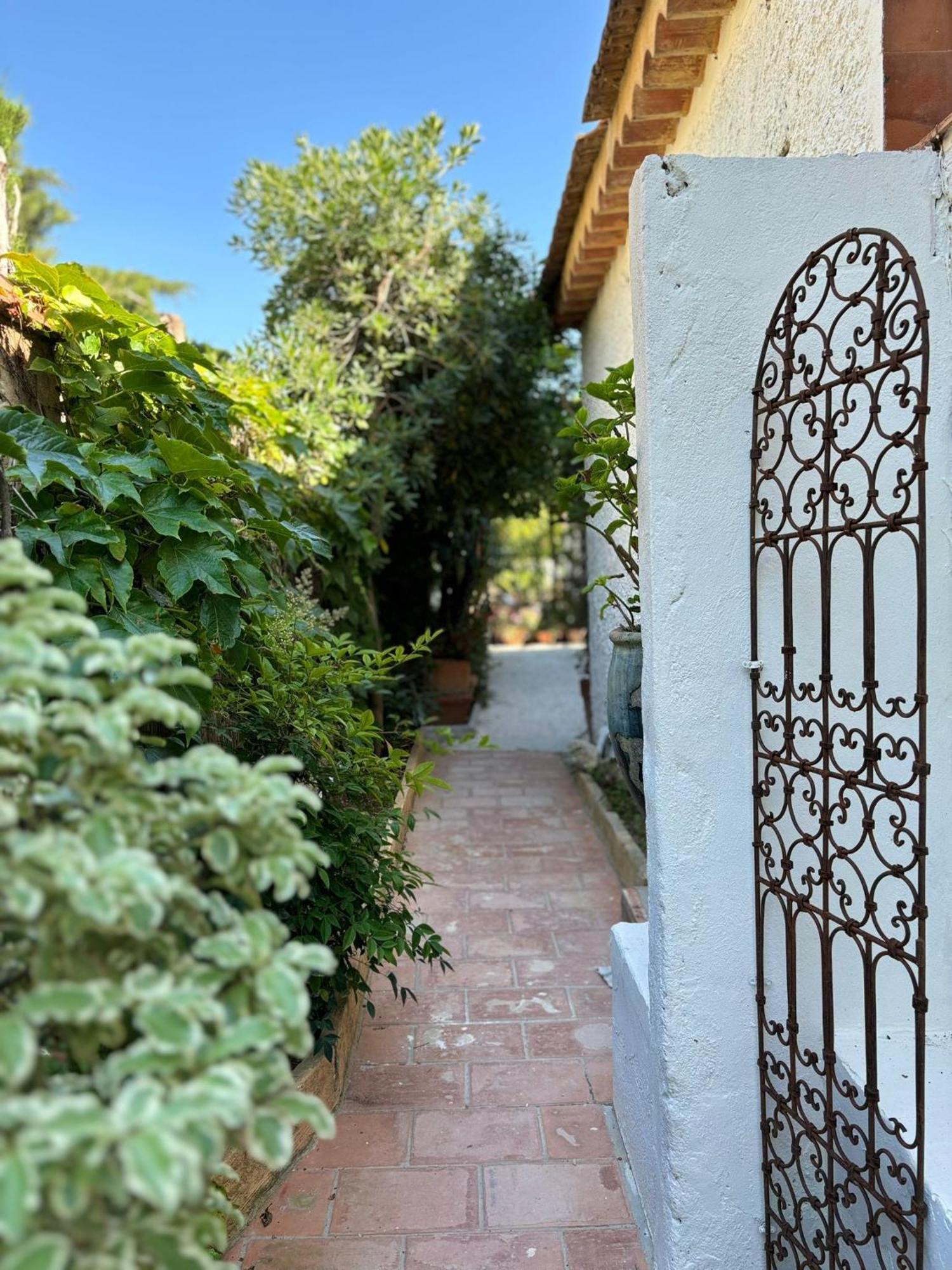 L'Intemporel Saint-Cyr-sur-Mer Exteriör bild
